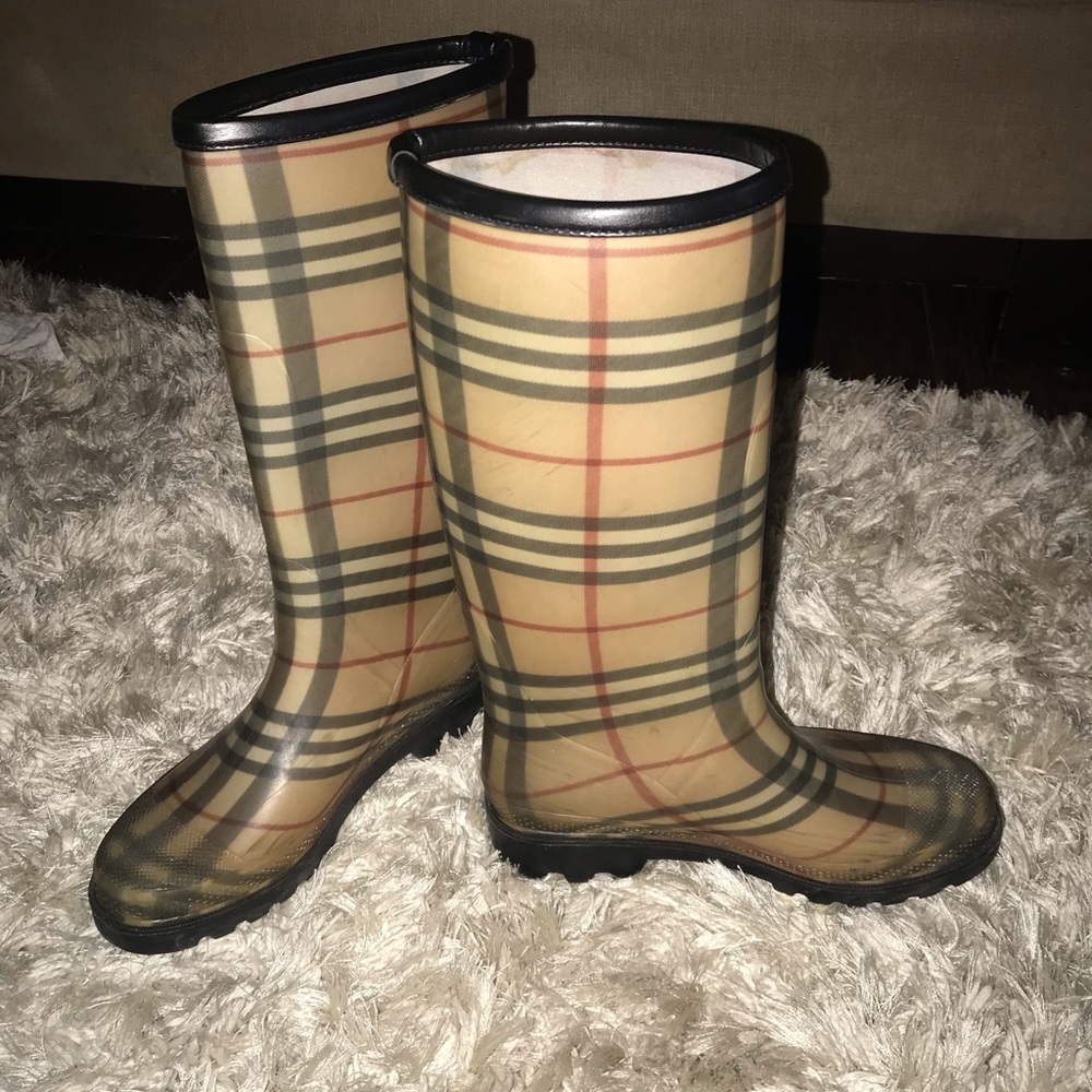 Burberry rain boots